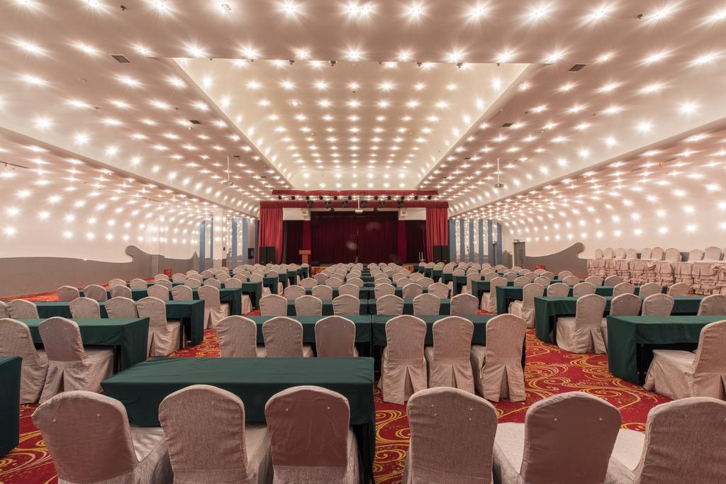Ya'Ao International Hotel Beijing Exterior photo